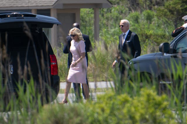 <p>US President Joe Biden and First Lady Jill Biden walk from Marine One upon arrival in Rehoboth Beach, Delaware, June 17, 2022, as they travel for the weekend to their nearby home. (Photo by SAUL LOEB / AFP) (Photo by SAUL LOEB/AFP via Getty Images)</p>