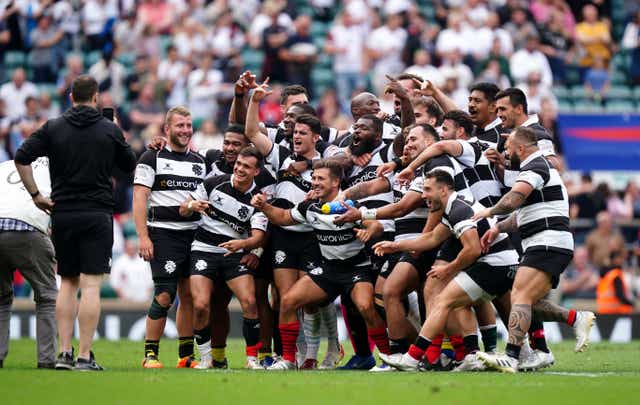 <p>The Barbarians  celebrate after their victory at Twickenham</p>