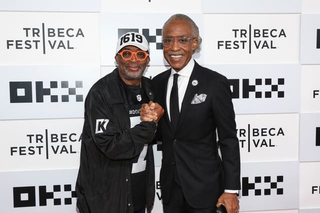 El director Spike Lee (izquierda) y el reverendo Al Sharpton (derecha) en el estreno de "Loudmouth" en el Festival de Tribeca 2022