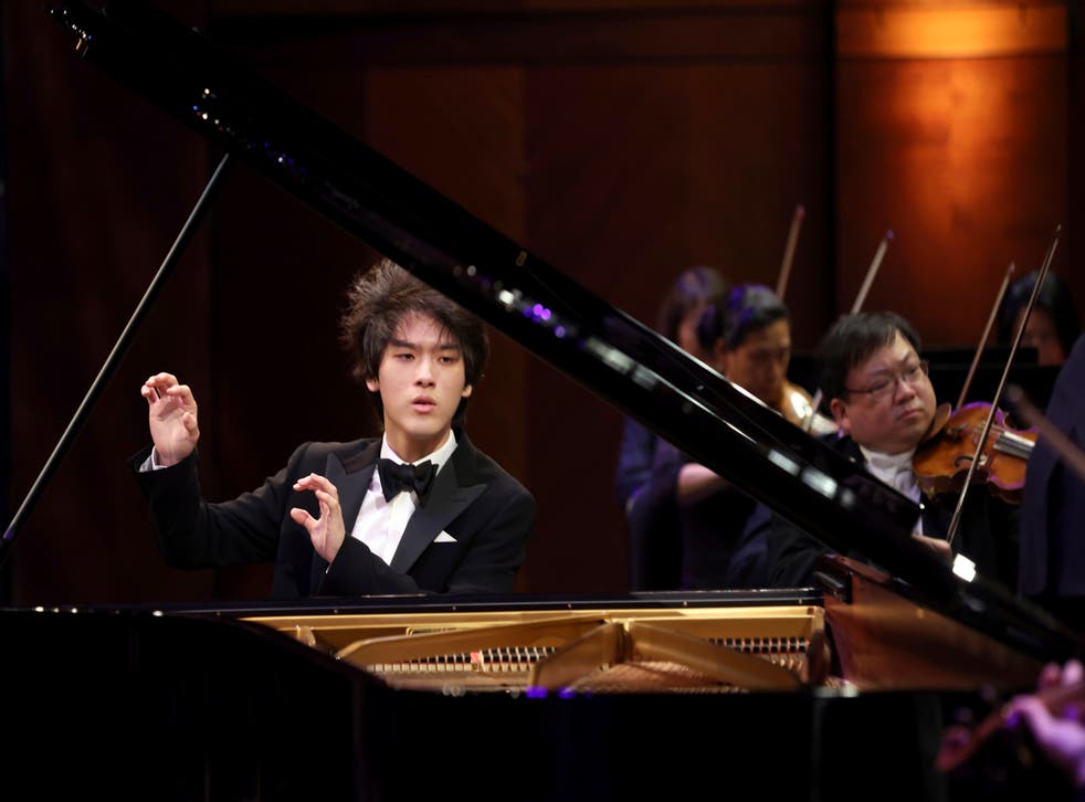 Pianist, 18, from South Korea wins Van Cliburn competition The