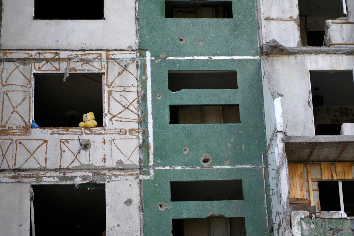 'It's just hell there': Russia still pounds eastern Ukraine