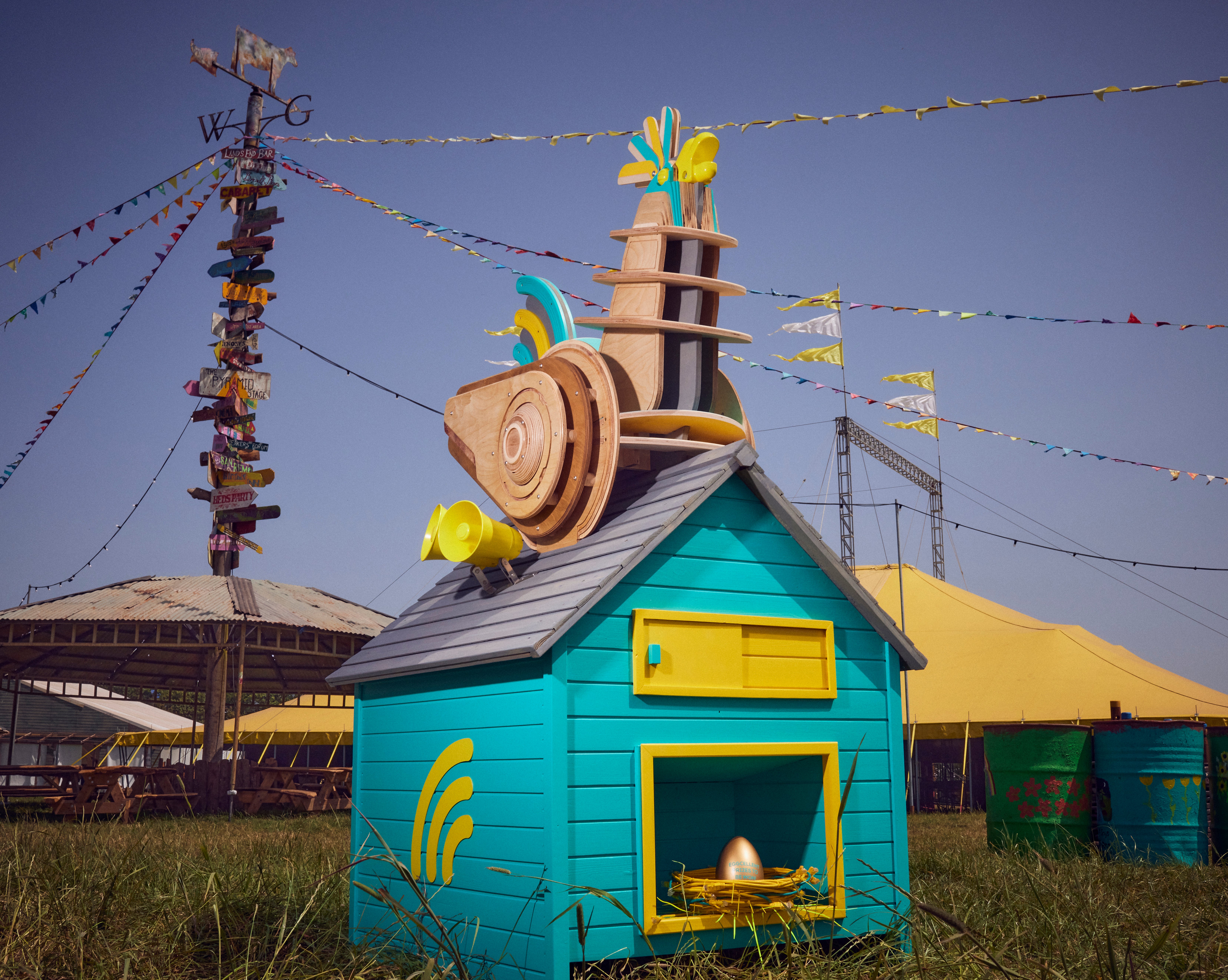 A Wifi-enabled robotic rooster has been placed on the Glastonbury Festival site to remind attendees when headline acts are about to start on the Pyramid Stage(Tom Dymond/EE/PA)