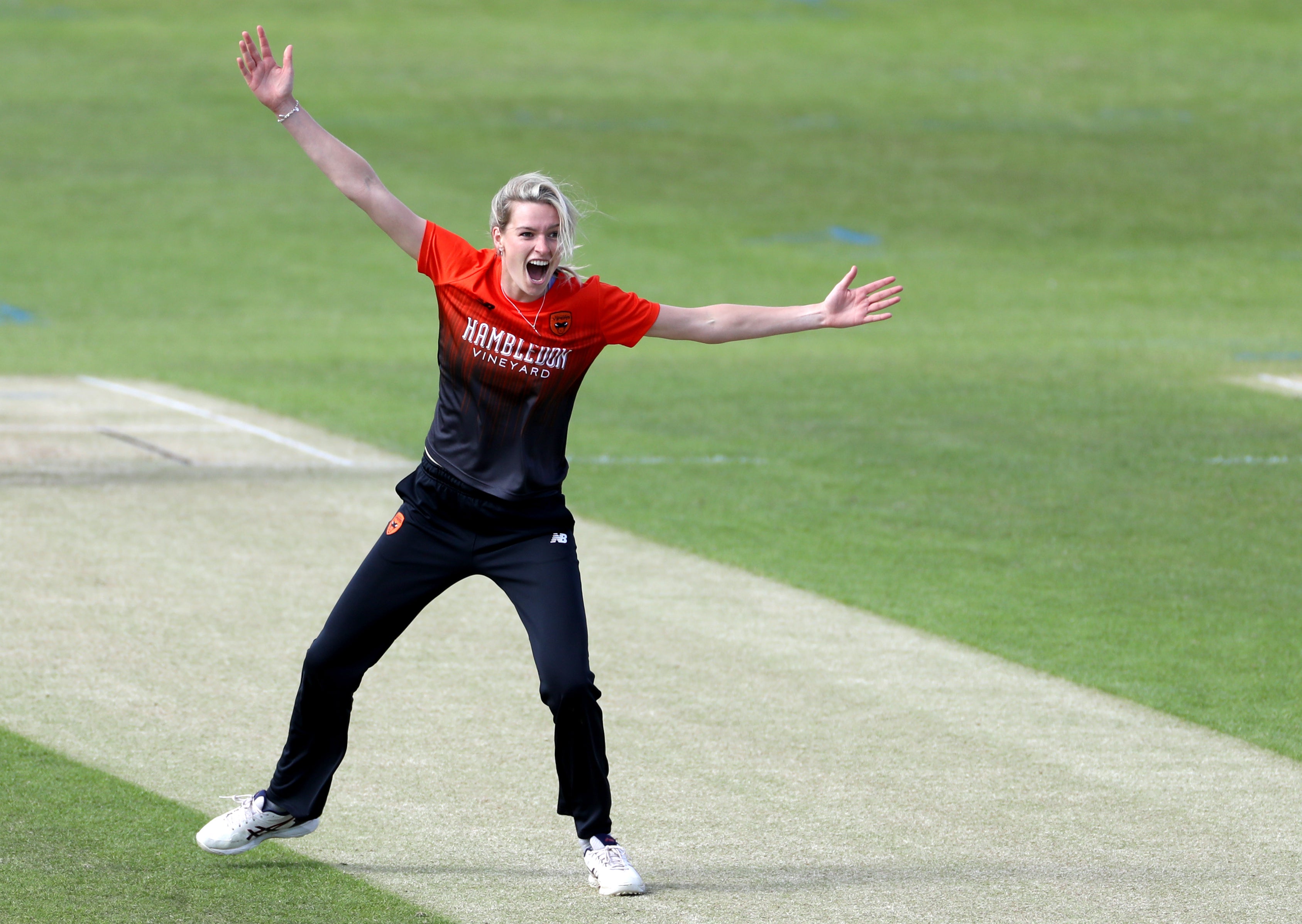 Lauren Bell has been named in the England squad to face South Africa in the women’s Test (Bradley Collyer/PA)