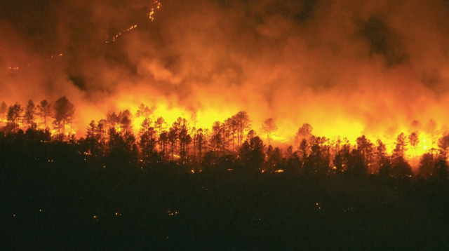 Las llamas del incendio forestal estatal de Wharton en el sur de Nueva Jersey están contenidas en un 45 por ciento a partir del lunes por la mañana, dijeron las autoridades.