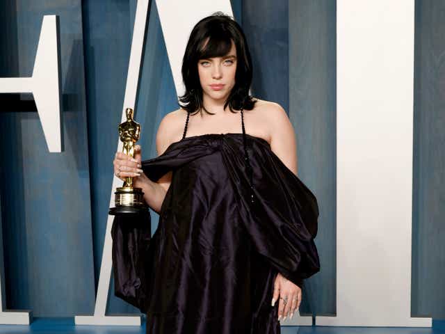 <p>Billie Eilish at the 2022 Vanity Fair Oscar Party in March 2022</p>
