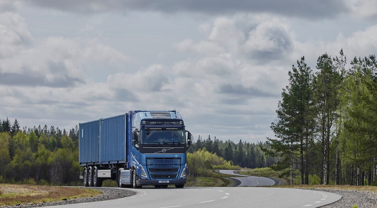 Volvo unveils hydrogen-powered trucks that emit water vapor and have 600-mile range