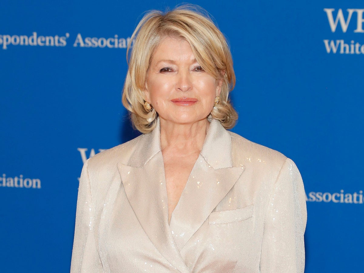 Martha Stewart tests positive for Covid