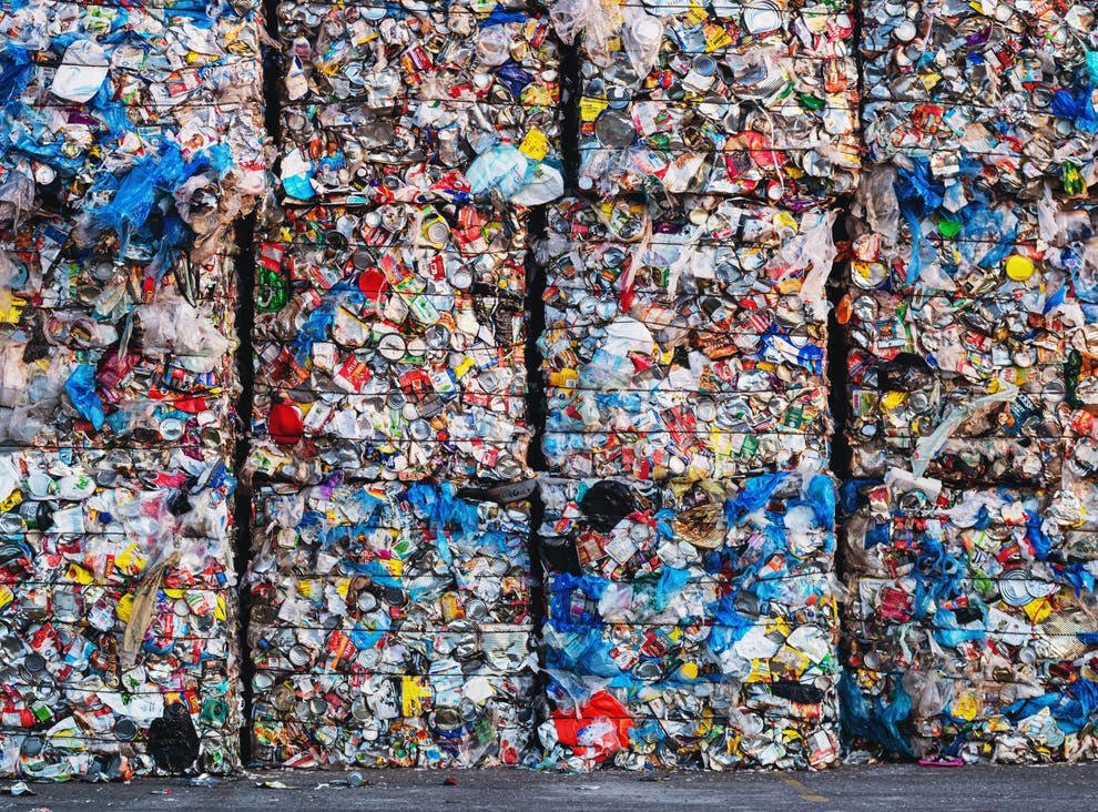 Canada declares ban on single-use plastics