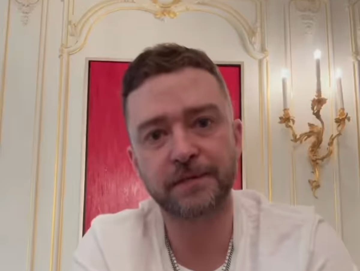 Justin Timberlake apologises after video of botched dance moves