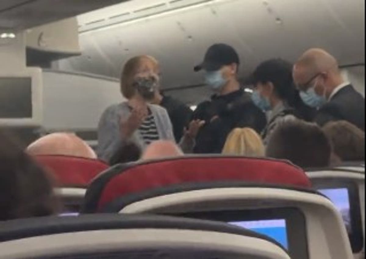 Retired couple kicked off Air Canada flight with 25 others despite ‘doing nothing wrong’