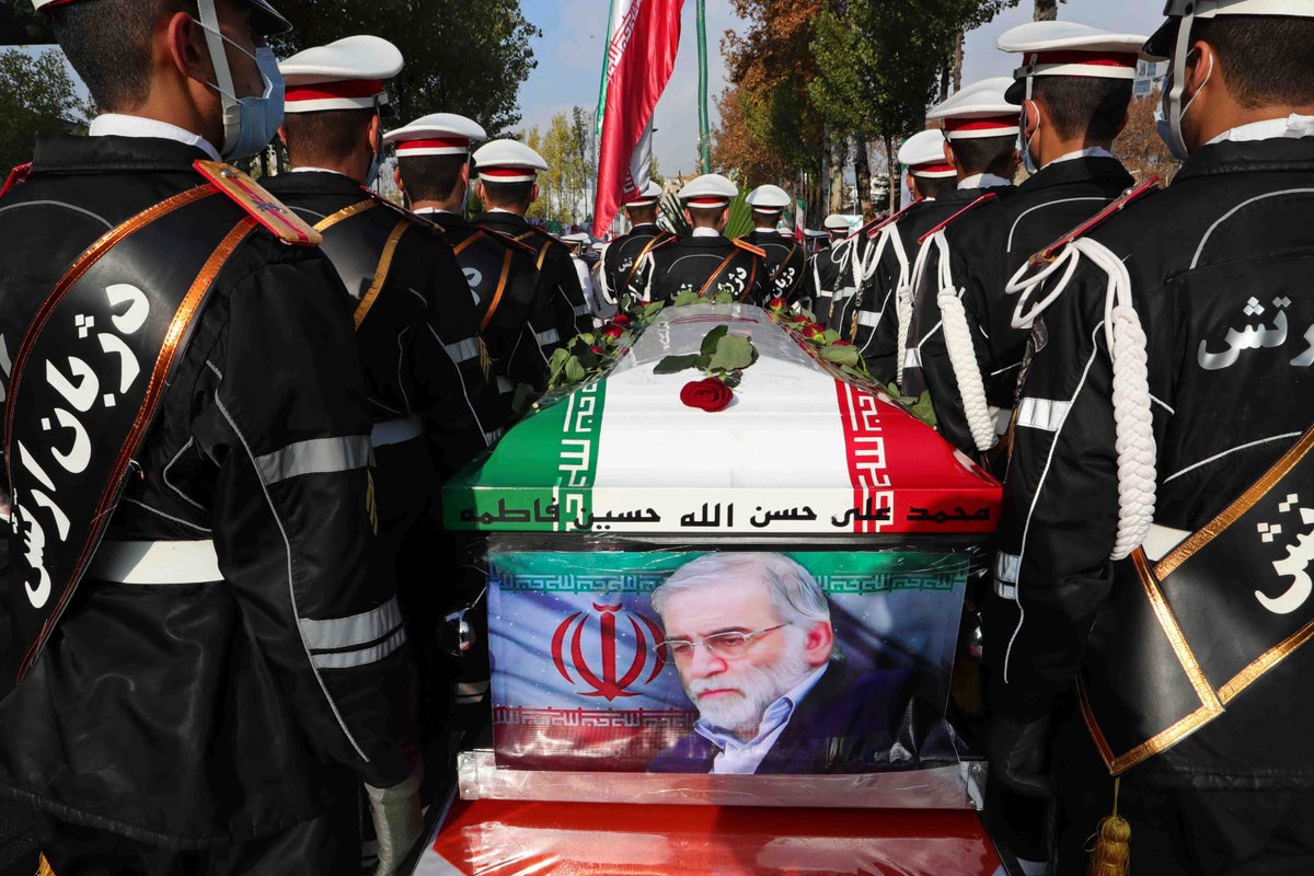 İran, ABD'ye öldürülen nükleer bilim adamları için tazminat ödemesini emretti
