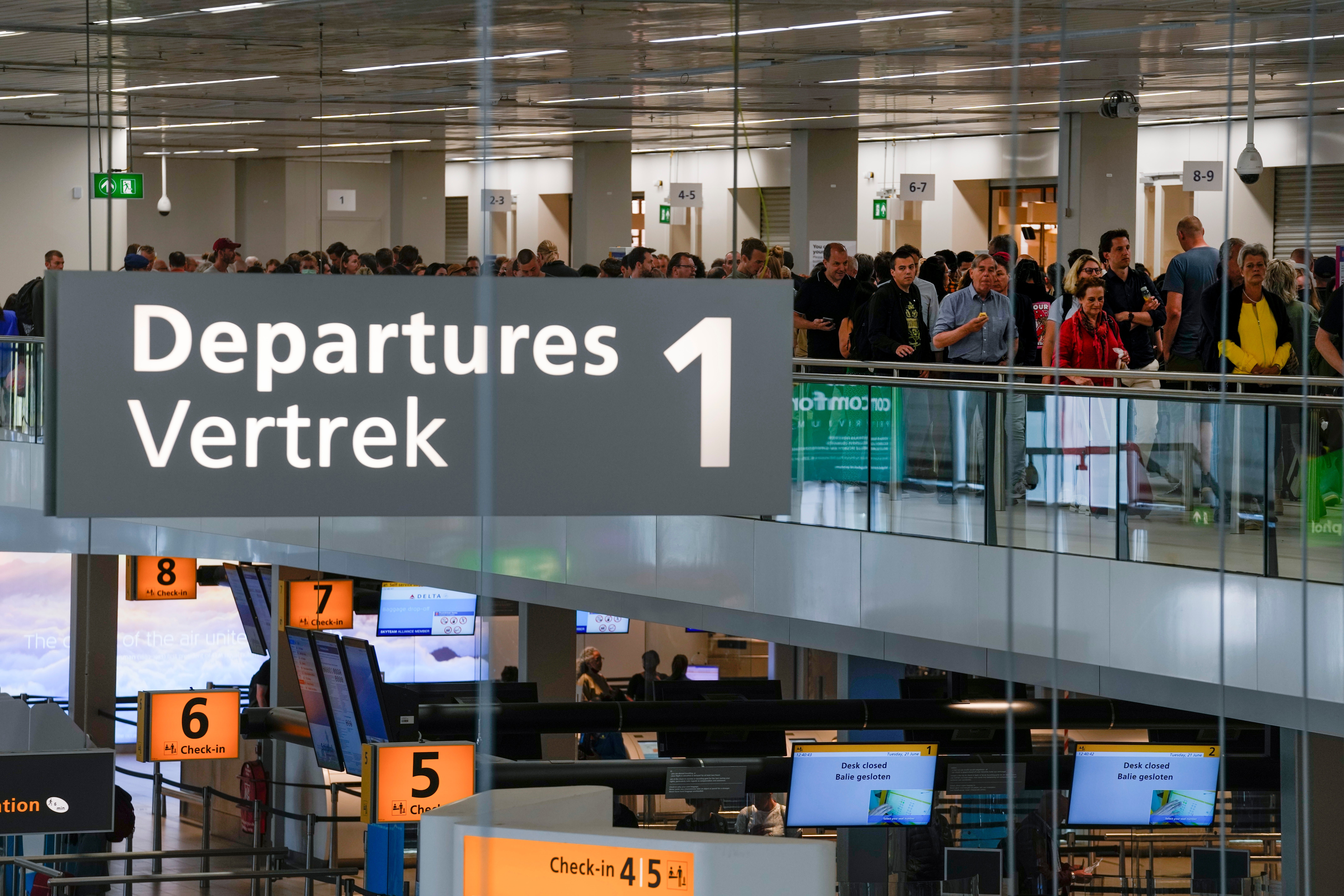 Netherlands Airport Chaos