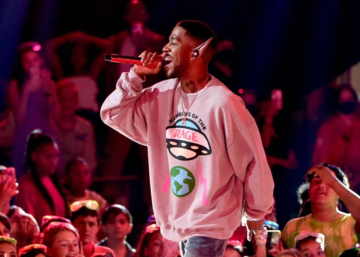 Kid Cudi storms off stage at Rolling Loud over disruptive fans: ‘Don’t f*** with me’