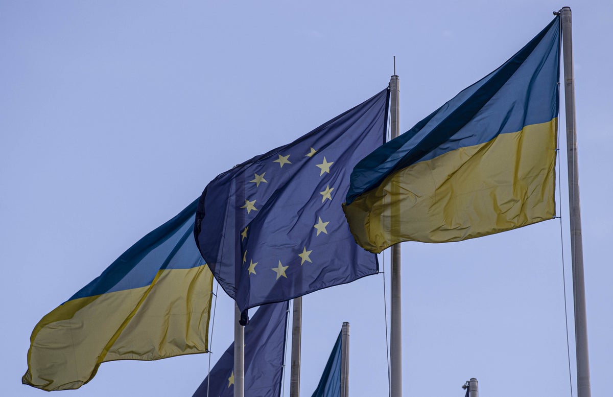 European Parliament overwhelmingly approves EU candidacy status for Ukraine and Moldova