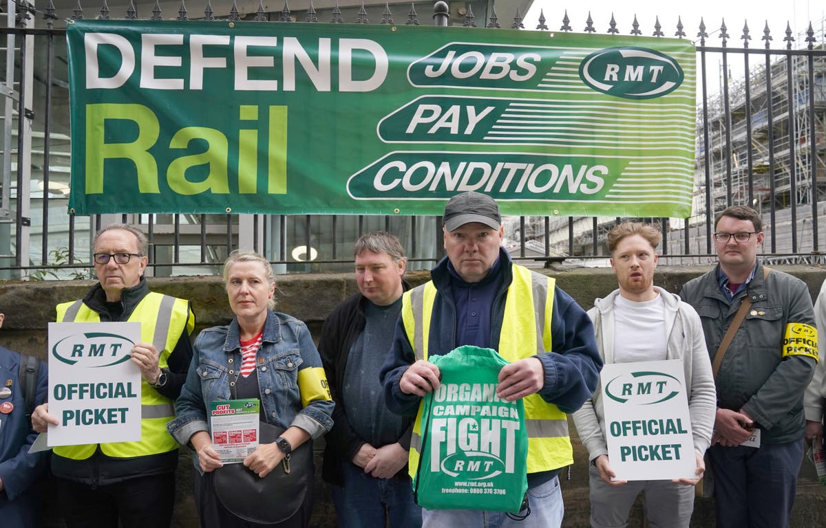 Respect workers and resolve rail strike, Sturgeon tells UK Government Respect workers and resolve rail strike, Sturgeon tells UK Government