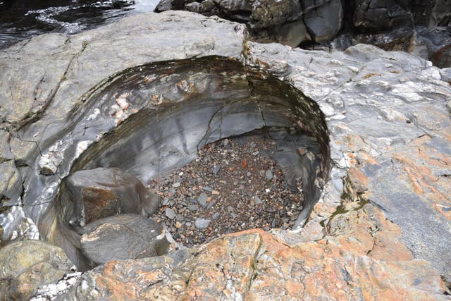 Ancient volcanic pit in Scotland (Alamy)