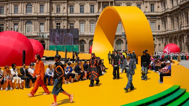 MODA-PARÍS-VUITTON