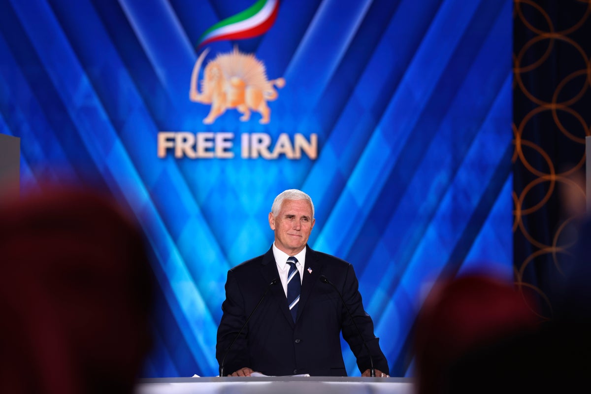Eski ABD Başkan Yardımcısı Mike Pence, Tahran'ı 'vahşeti' kınadı