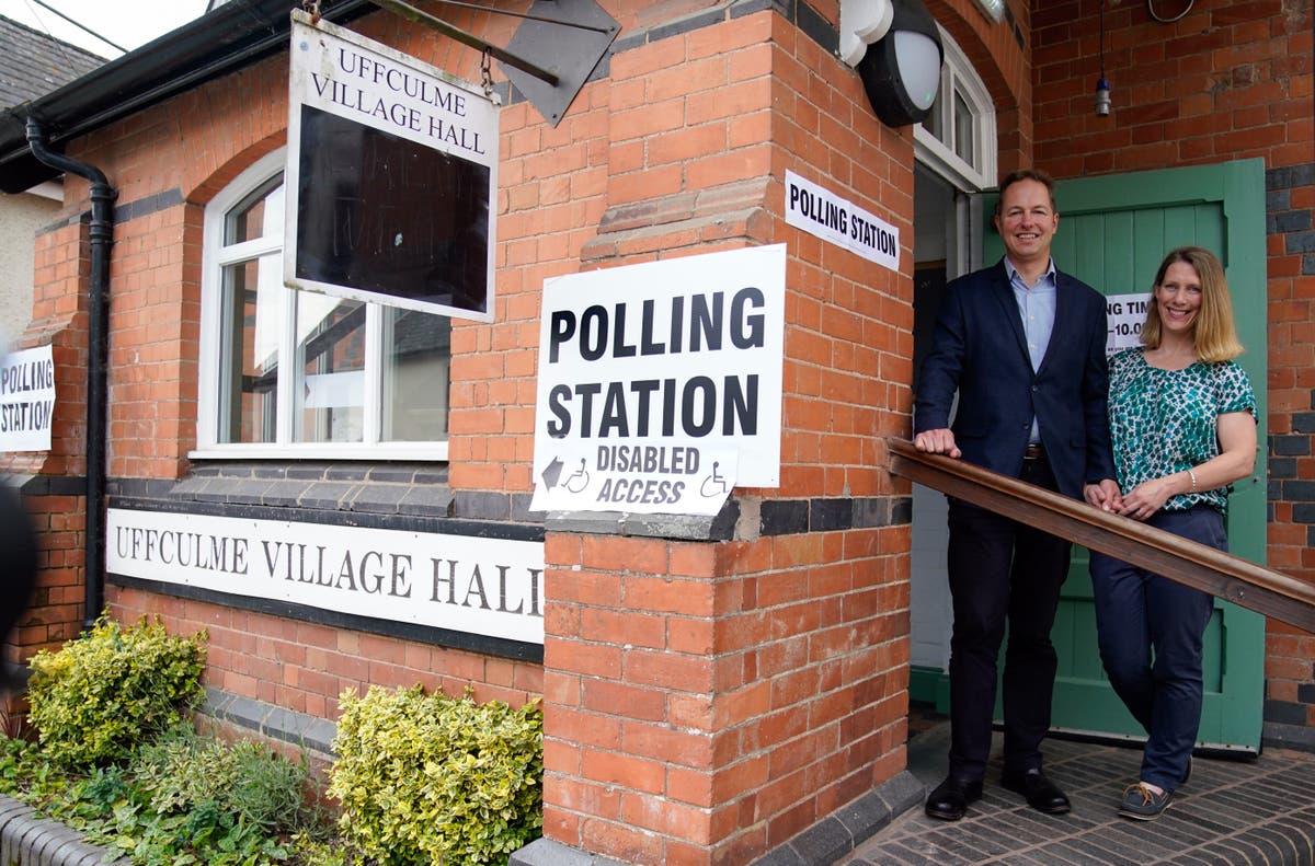 Johnson ‘full of optimism’ as polls close in crunch by-elections | The Independent Johnson ‘full of optimism’ as polls... 