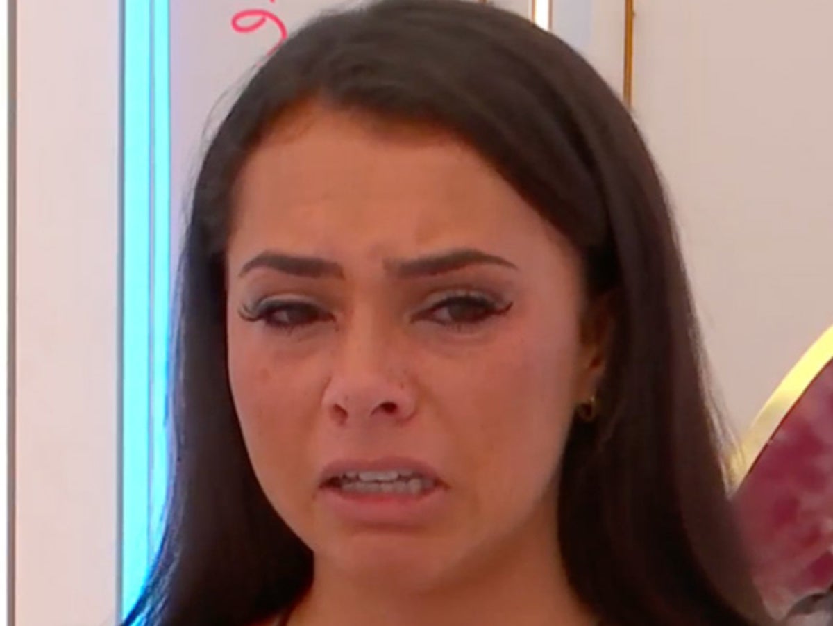 Love Island fans share support for Paige as she breaks down in tears during latest episode
