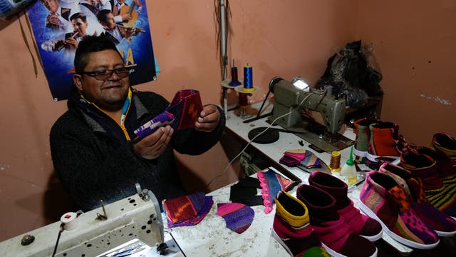 BOLIVIA-ZAPATOS