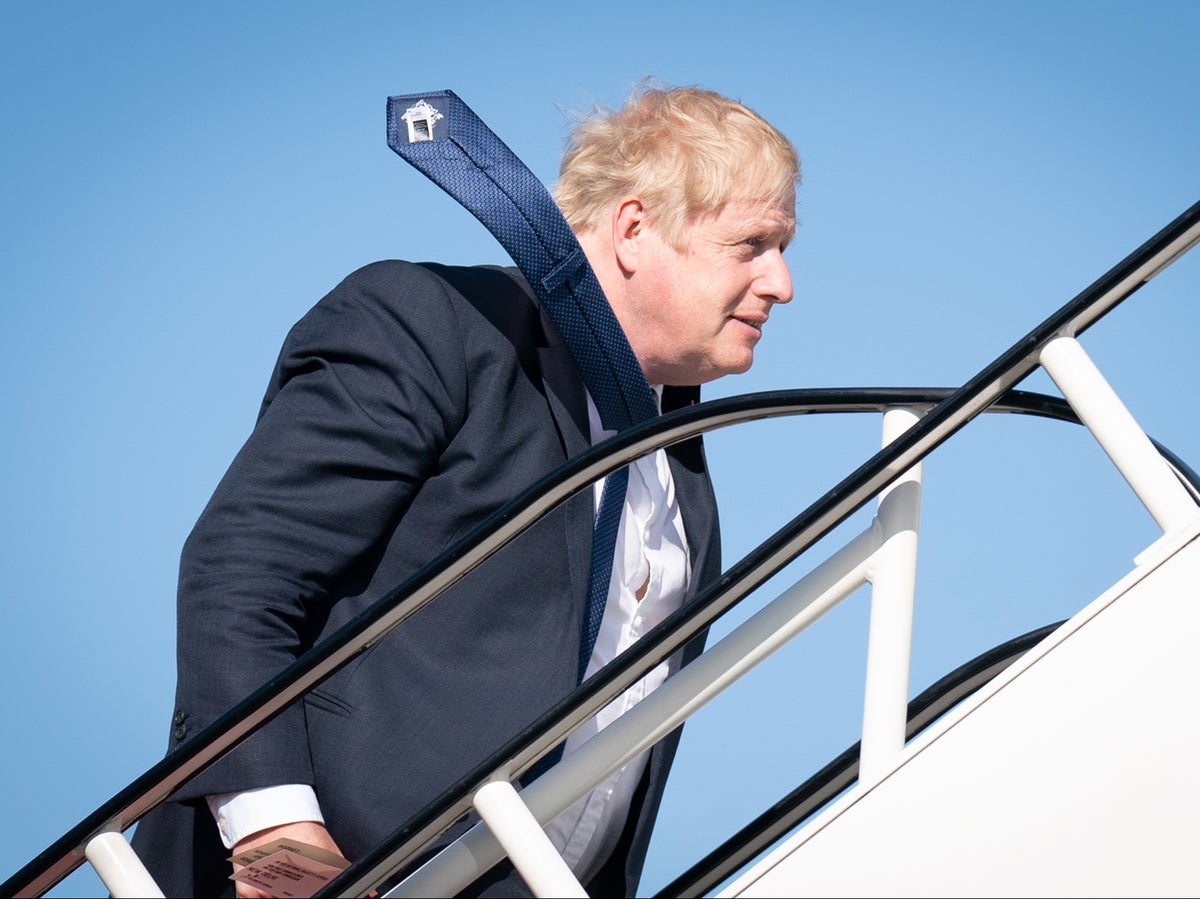 Boris Johnson to urge France and Germany to provide more military support to Ukraine at G7