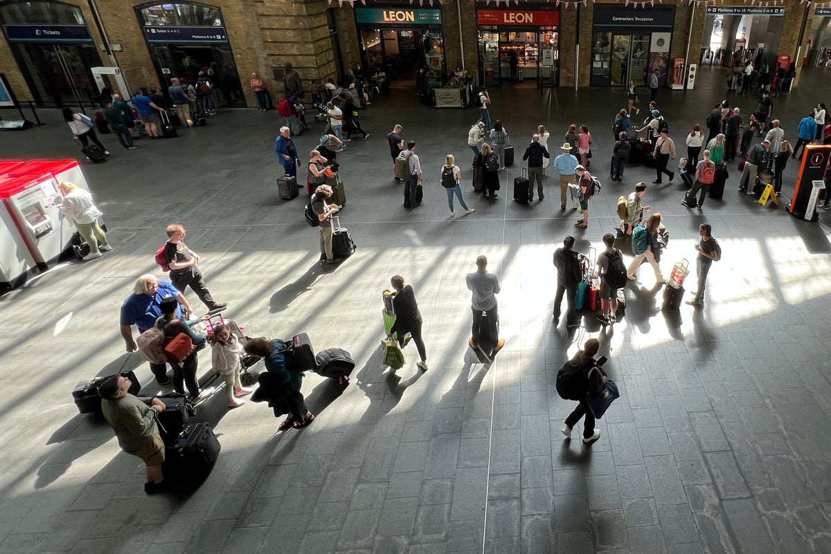 FAA Warns Staffing Triggers Amid Shutdown