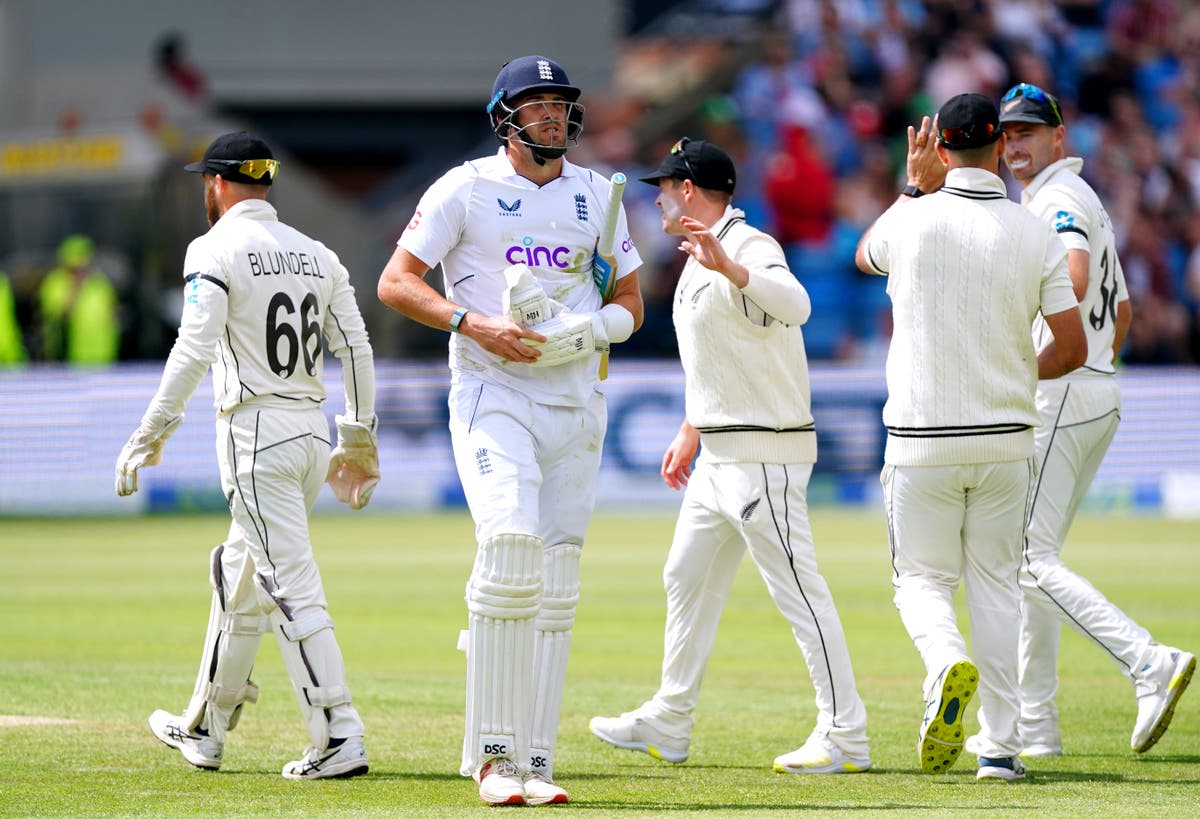 Jamie Overton falls just short of debut century for England in tight third Test