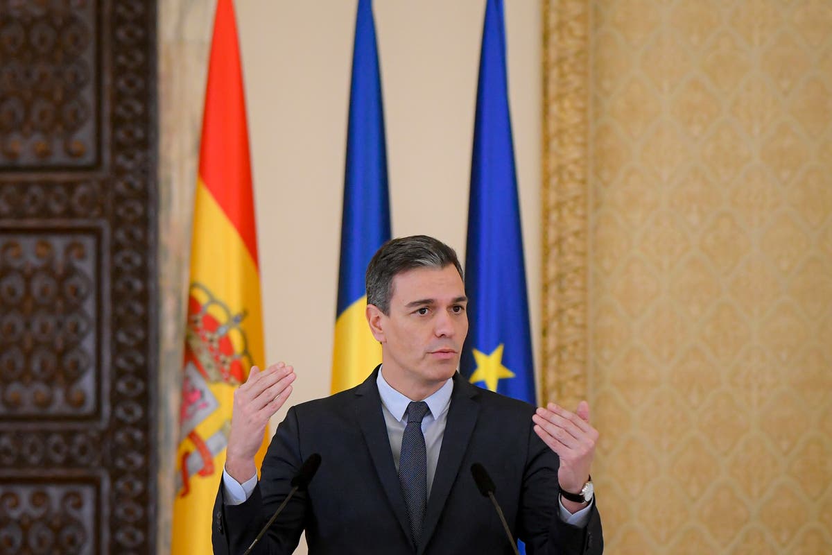 Премьер министр страны х. Педро Санчес премьер-министр Испании. Глава правительства Испании. Сын премьер министра Испании.