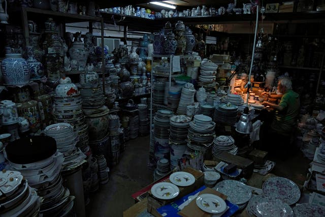 Hong Kong Porcelain Factory Photo Gallery