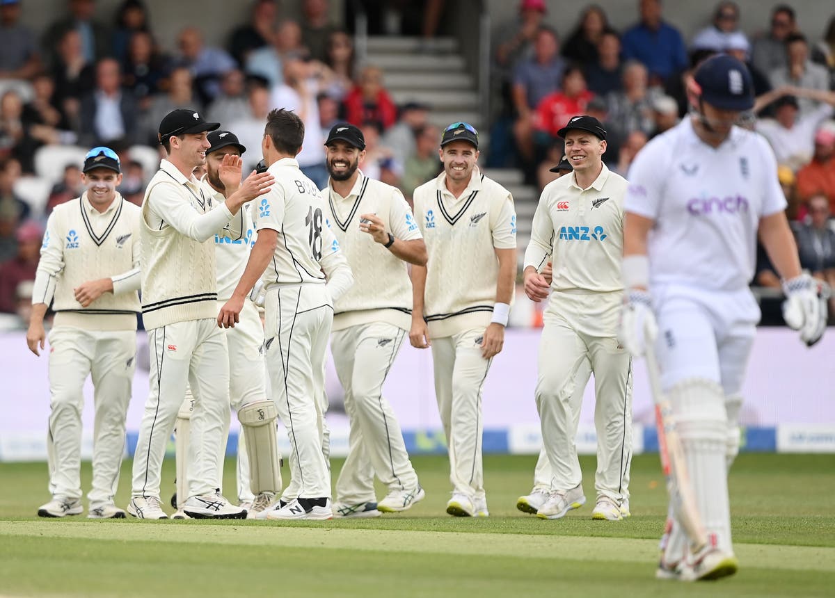 England vs New Zealand LIVE: Cricket score updates from third Test at Headingley – Alex Lees run out as England chase 296 to win
