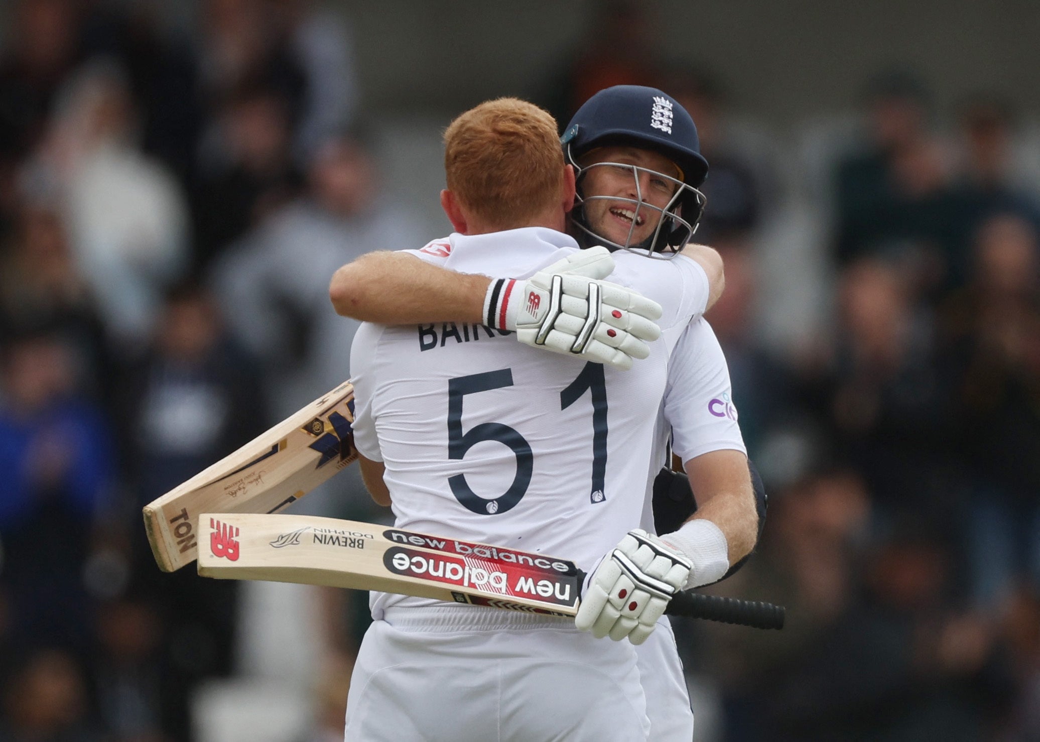 Root and Bairstow guided England to another famous win