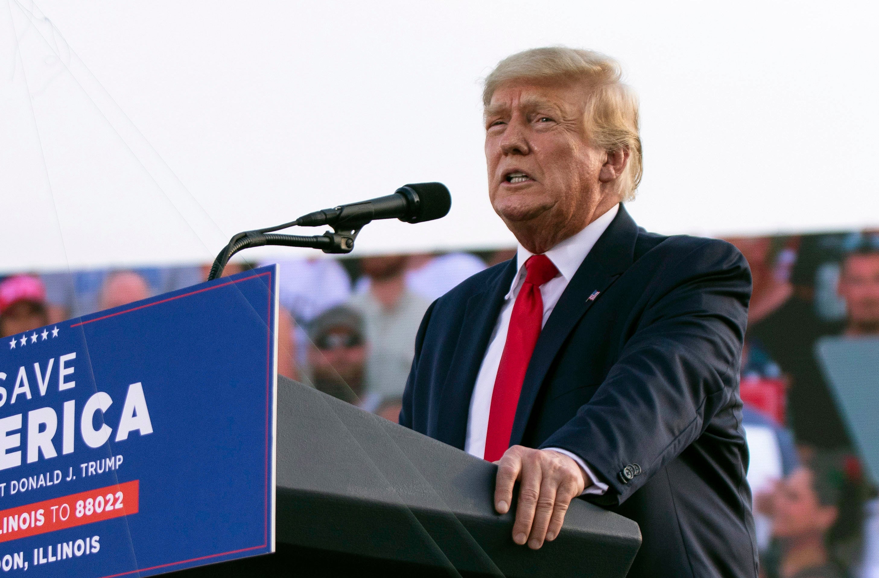 <p>Former President Donald Trump speaks at a rally at the Adams County Fairgrounds in Mendon, Ill., Saturday, June 25, 2022. (Mike Sorensen/Quincy Herald-Whig via AP)</p>