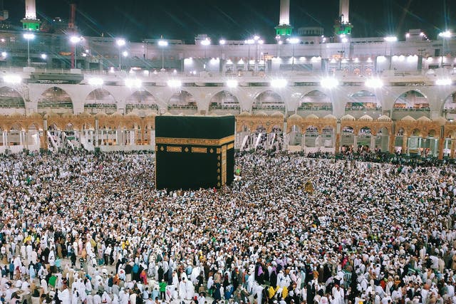<p>Pilgrims circling the Kaaba at Mecca as part of the 2017 Hajj </p>