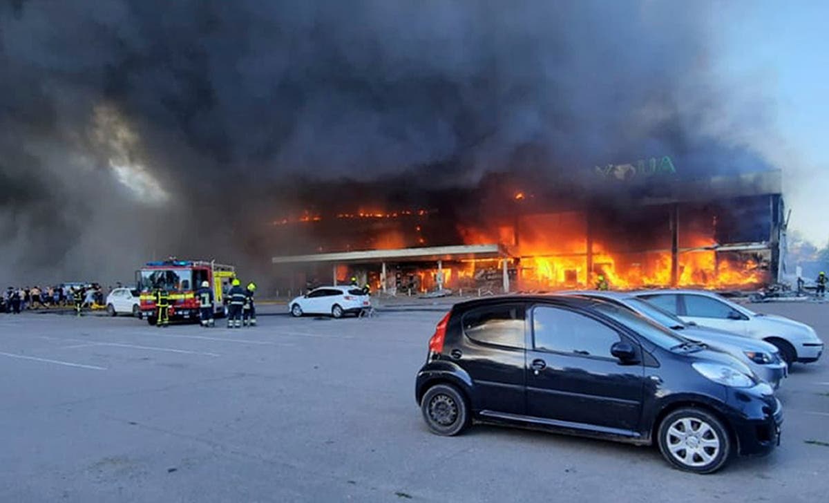 Ukraine latest news: G7 summit draws to close with condemnation of Putin’s ‘war crime’ airstrike at Kremenchuk shopping centre