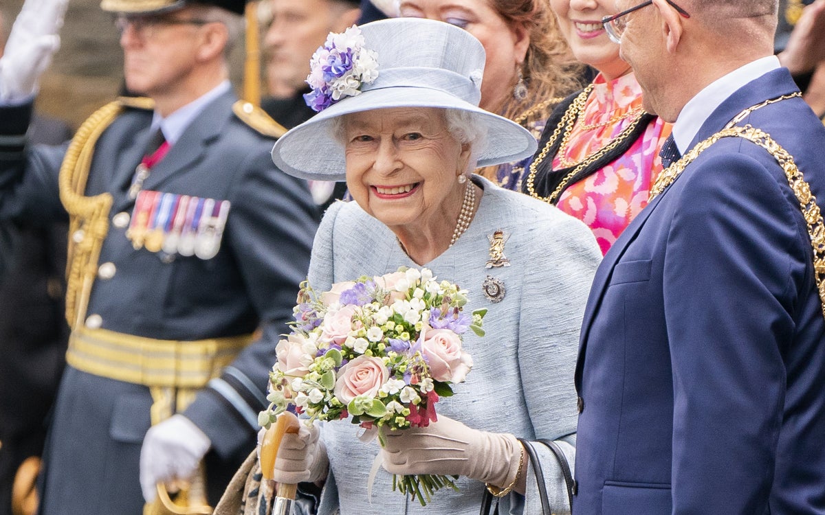 The Queen to attend Armed Forces act of loyalty parade in Edinburgh on Tuesday
