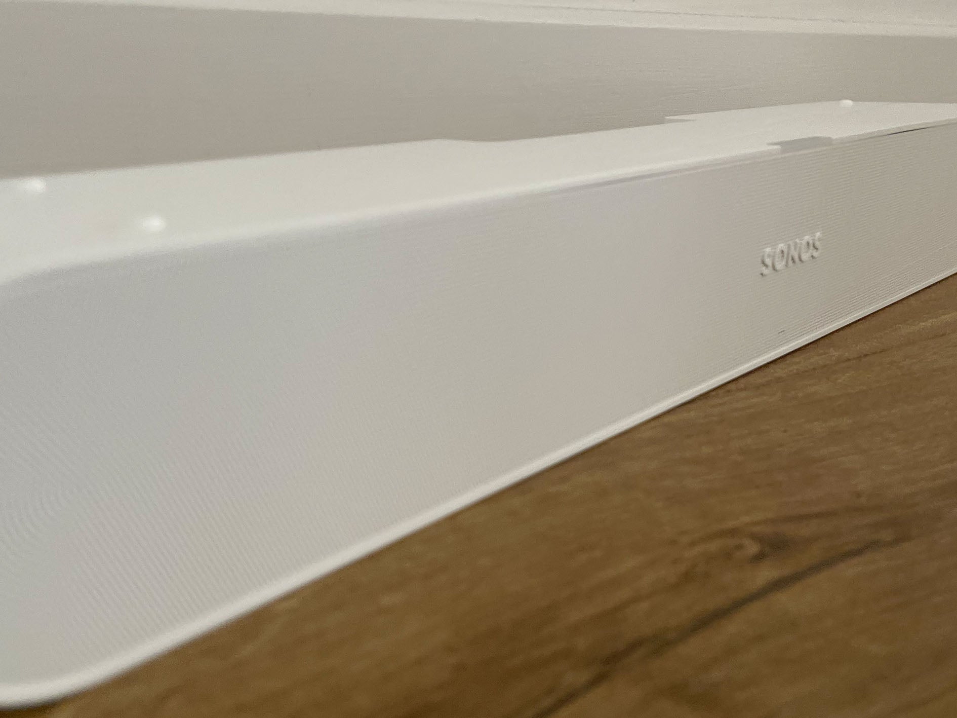 It has a bit of a flatter design when compared to the arc and beam, but it’s still as sleek when sat under your telly