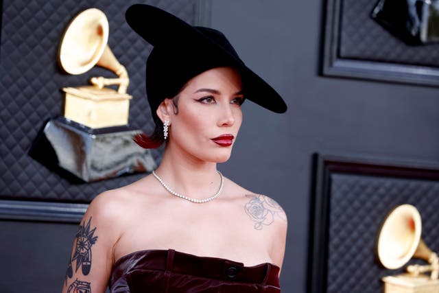 <p>Halsey attends the 64th Annual GRAMMY Awards at MGM Grand Garden Arena on April 03, 2022</p>