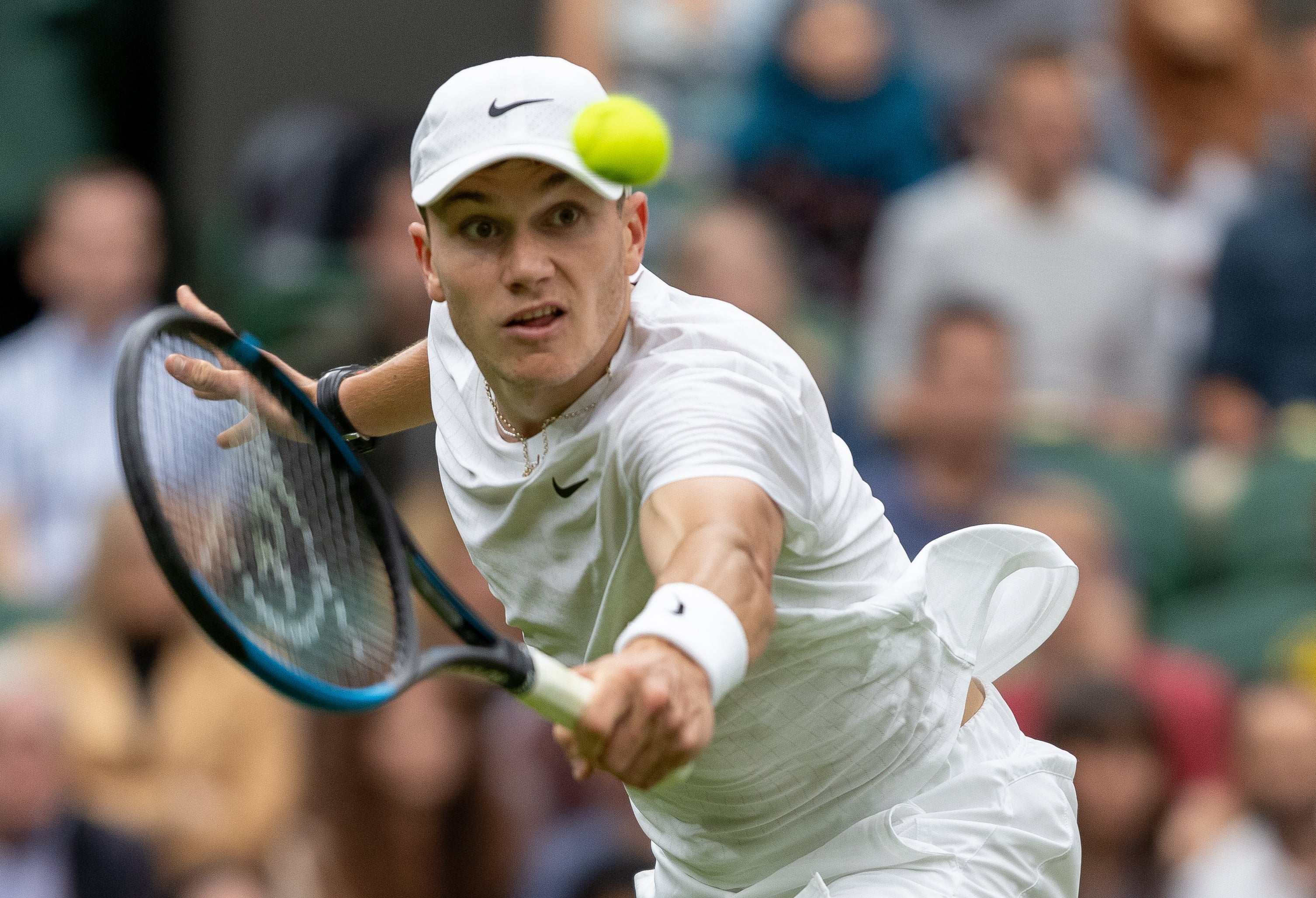 What time does Wimbledon start today? TV channel and how to watch
