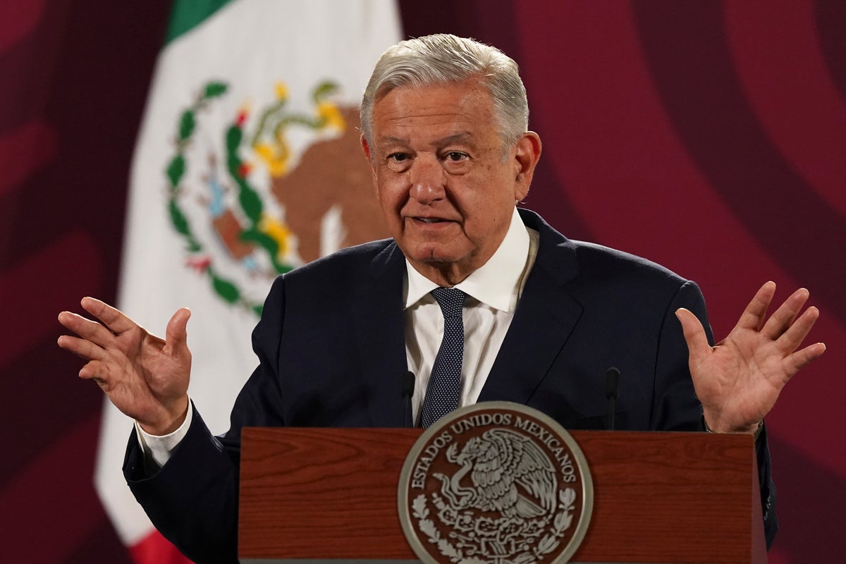 Mexico leader to end daylight saving, keep “God’s clock”