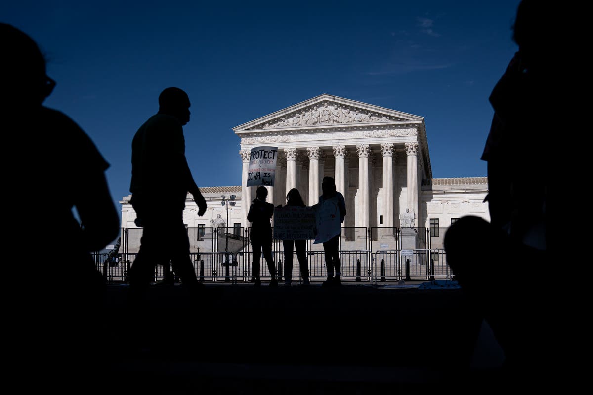 Voting Rights Groups Condemn Supreme Court Decision To Reinstate Voting Rights Groups Condemn Supreme Court Decision To Reinstate