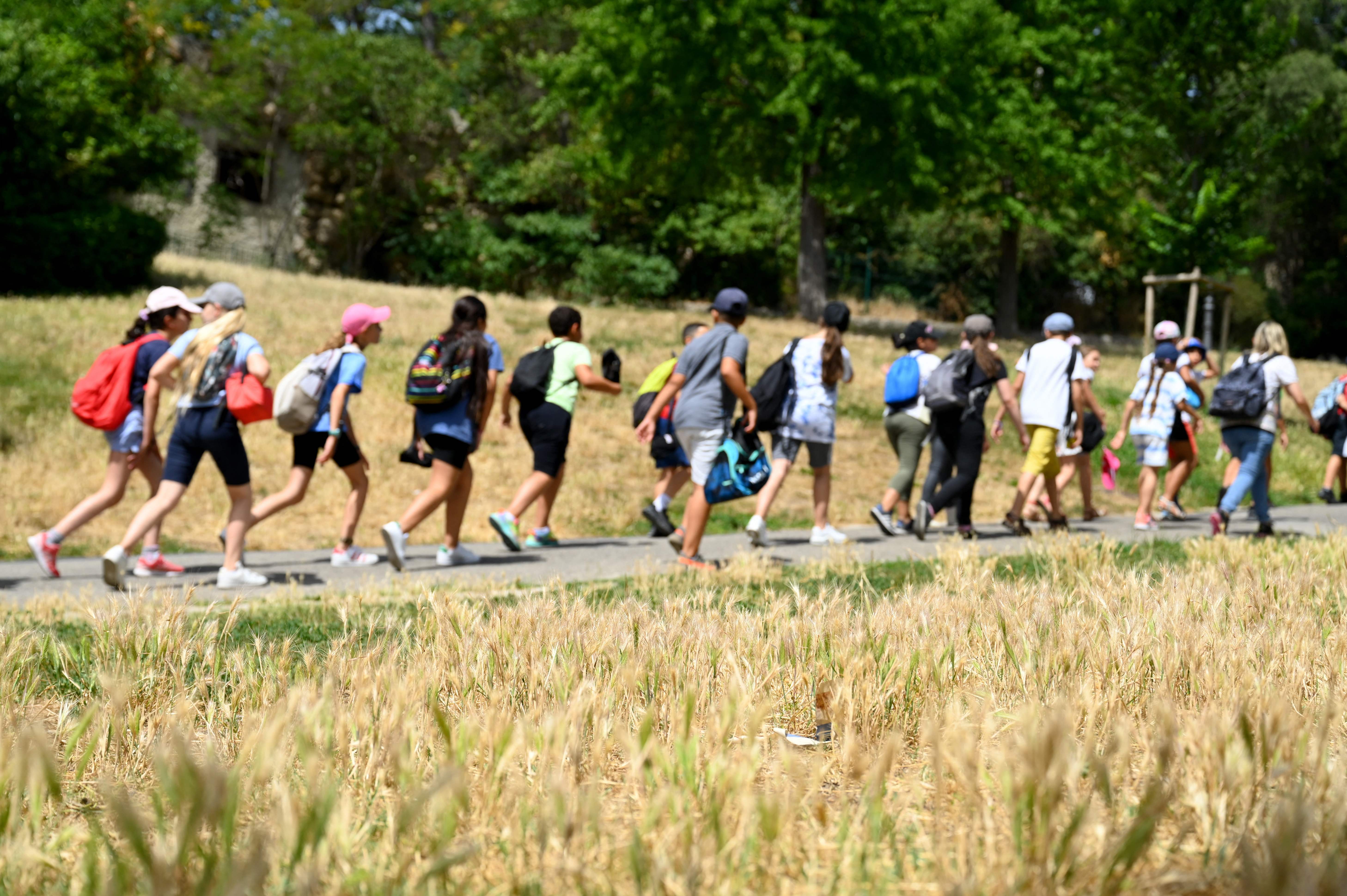 UK weather: School holiday heatwave! 34C forecast for next week, UK News