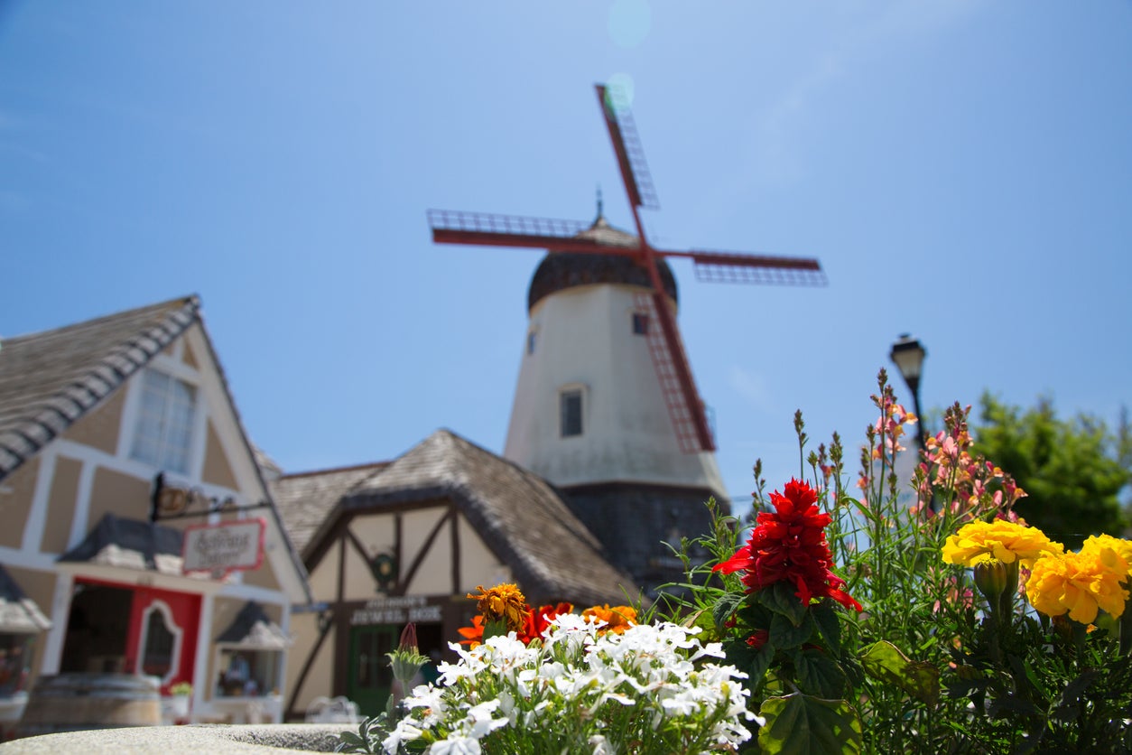 A windmill and Scandi-style buildings in Solvang, California