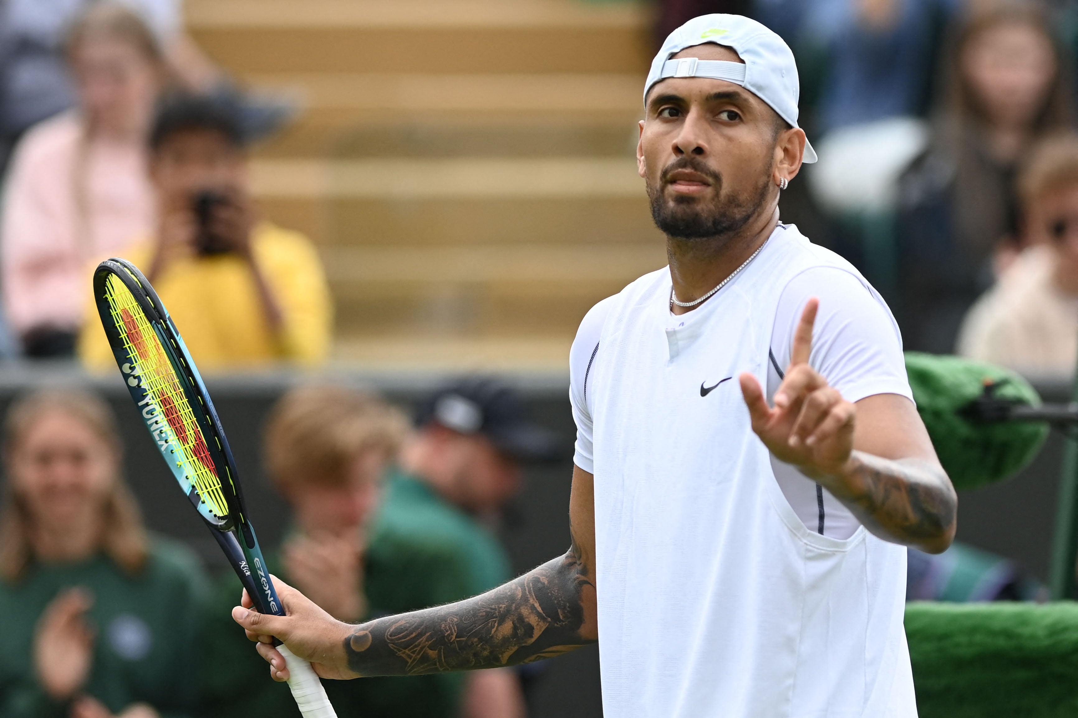 wimbledon live kyrgios