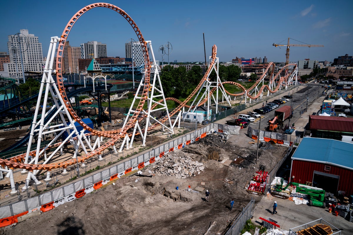 Man sleeping on Coney Island fatally run over by Parks Department cleaning truck