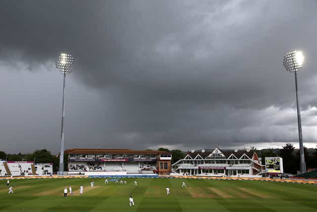 <p>The rain brought the game at Taunton to a premature end</p>