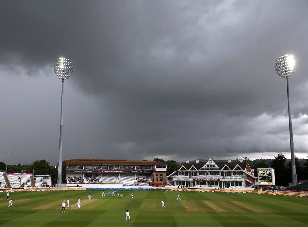 <p>The rain brought the game at Taunton to a premature end</p>