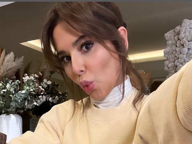 Cheryl posts rare selfie on Instagram