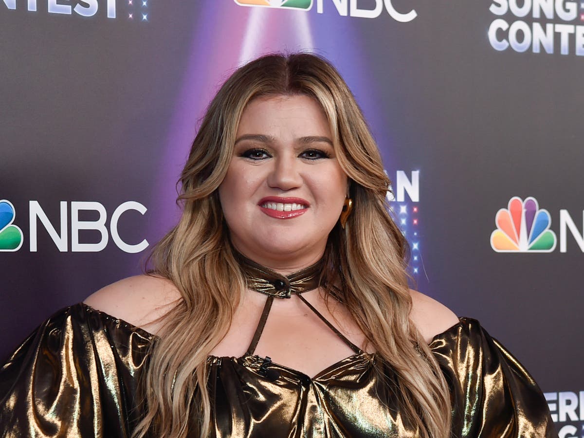 Kelly Clarkson says her divorce has been the ‘hardest thing to navigate’