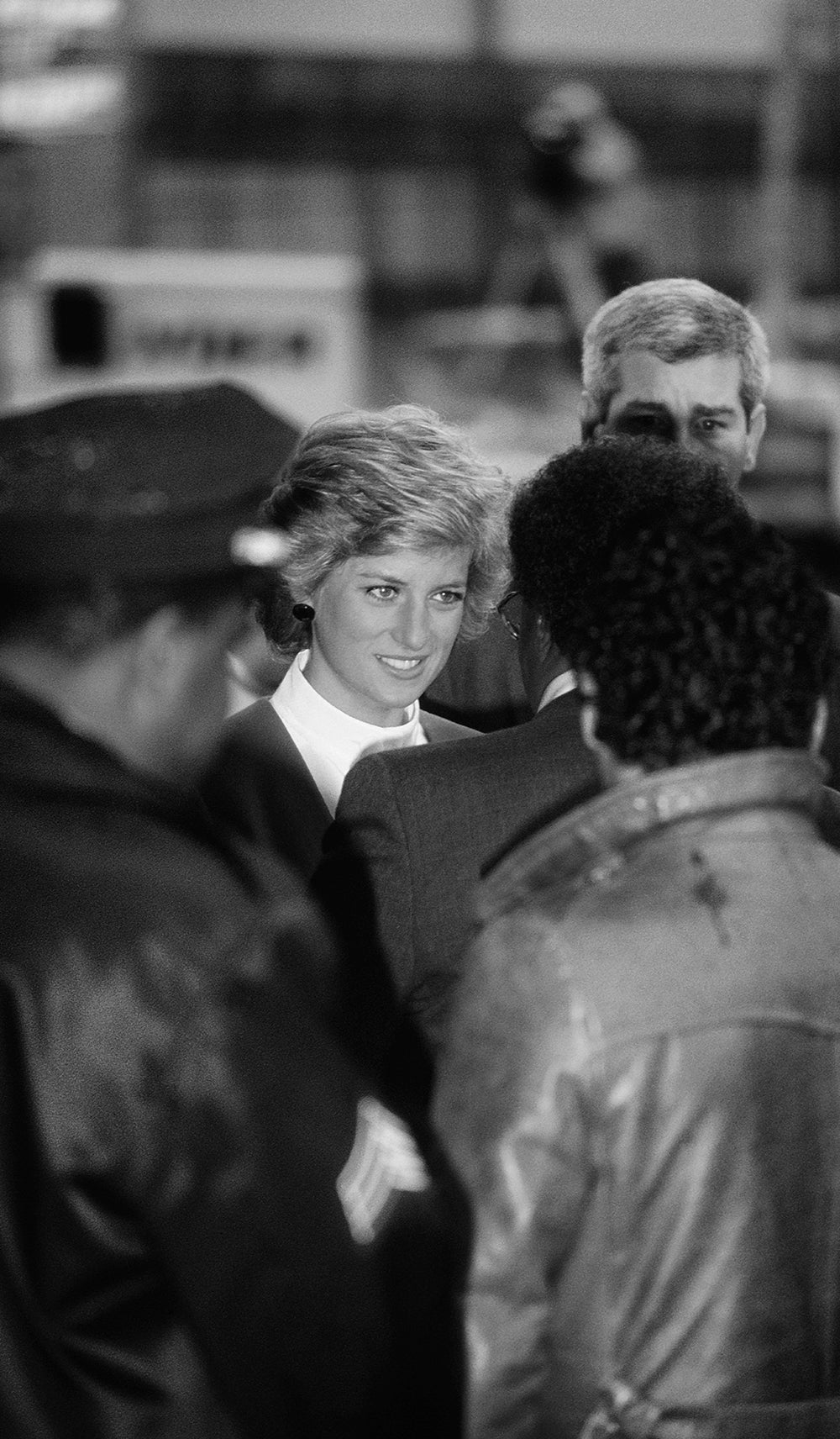 Diana visits a hospital in Harlem, New York, in 1989